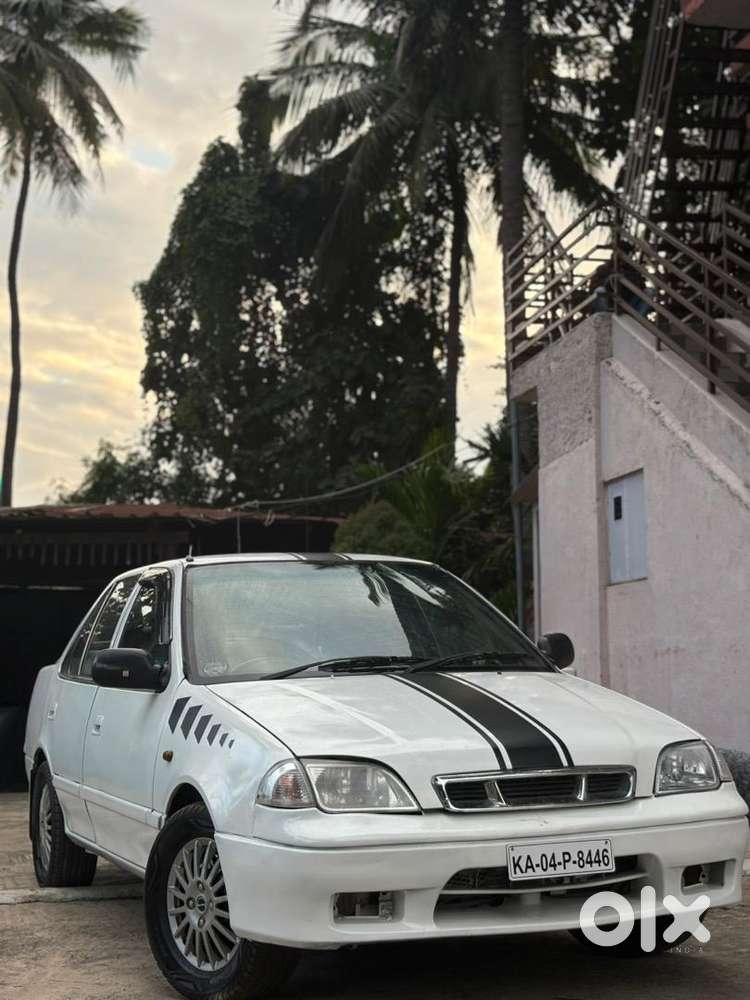 Maruti Suzuki Esteem 2000