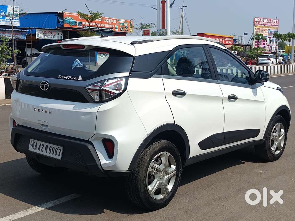 Tata Nexon 1.2 Revotron Xm Plus (s), 2021, Diesel