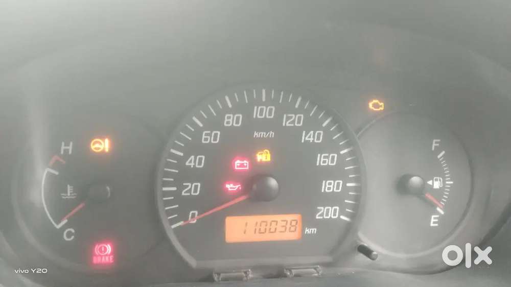 Maruti Suzuki Swift Dzire 2010 Gadi Ke Engine Mein Aur Andar Koi Kam N