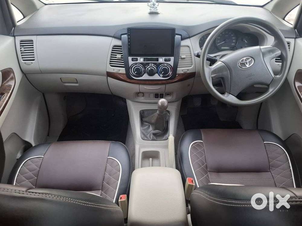 Toyota Innova 2.5 G (diesel) 8 Seater, 2013, Diesel