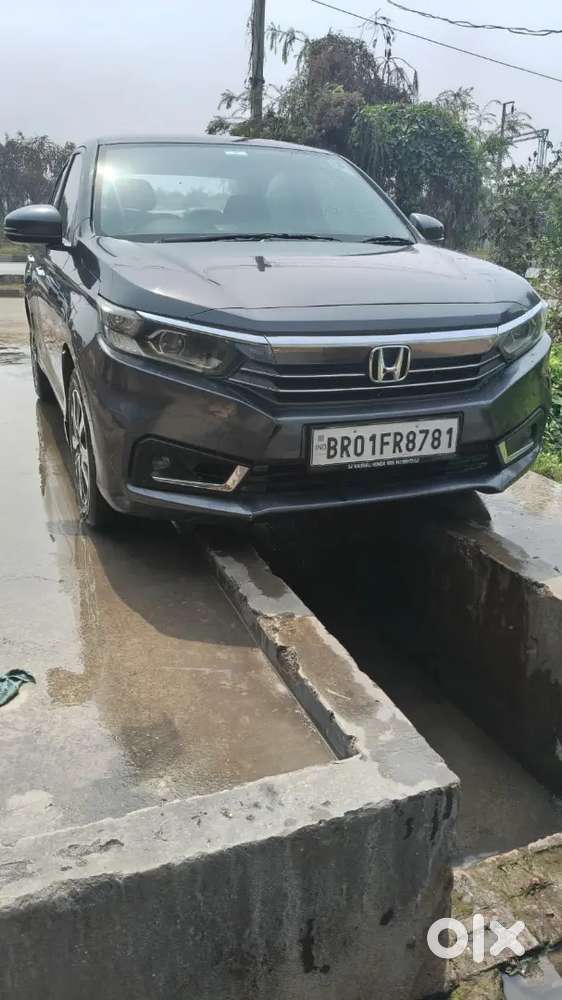 Honda Amaze Automatic Top Model Car Hai Best Condition Hai