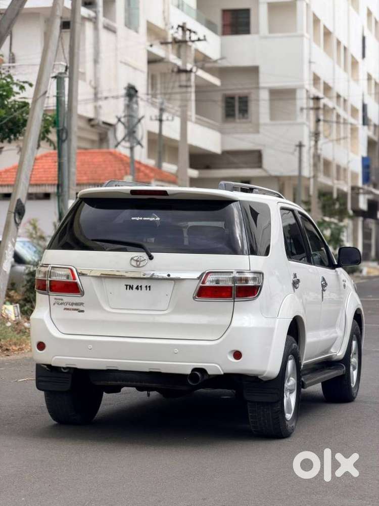 Toyota Fortuner 4x4 At, 2010, Diesel