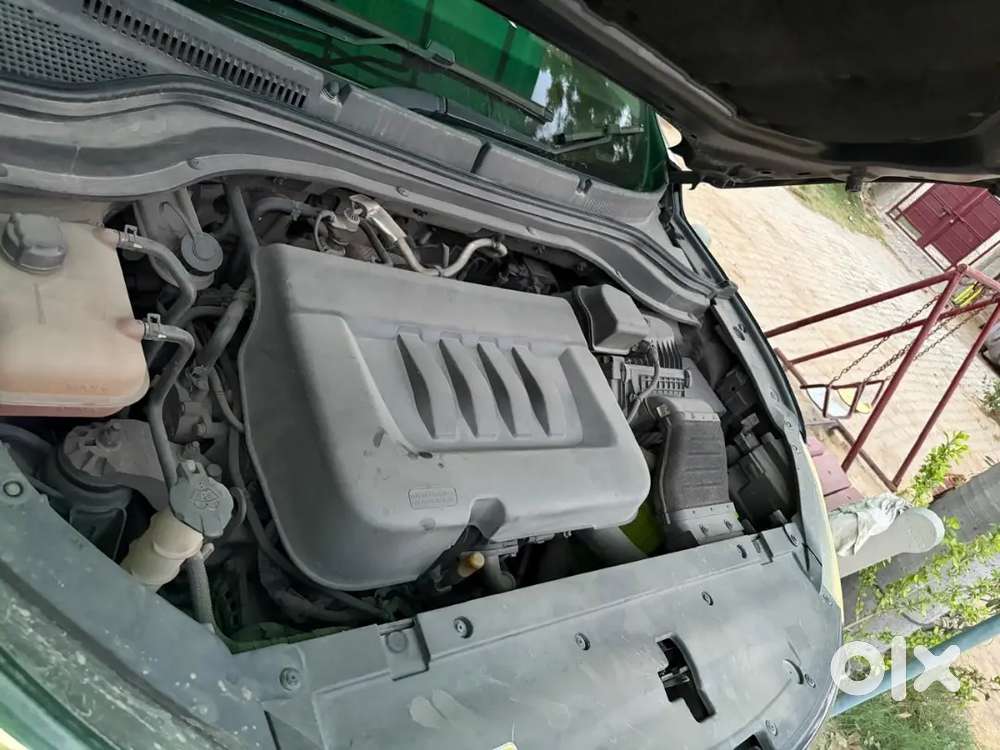 Mahindra Xuv700 Ax7 2021
