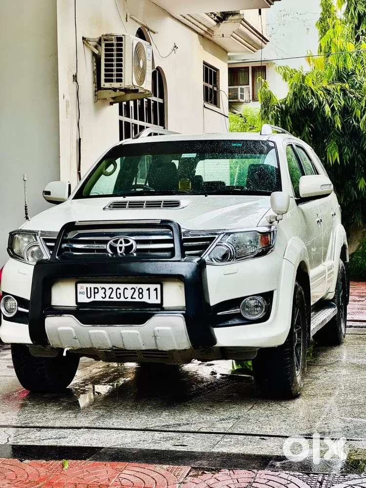 Toyota Fortuner 4x2 At, 2015, Diesel