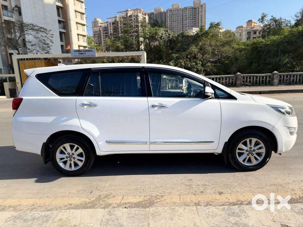 Toyota Innova Crysta