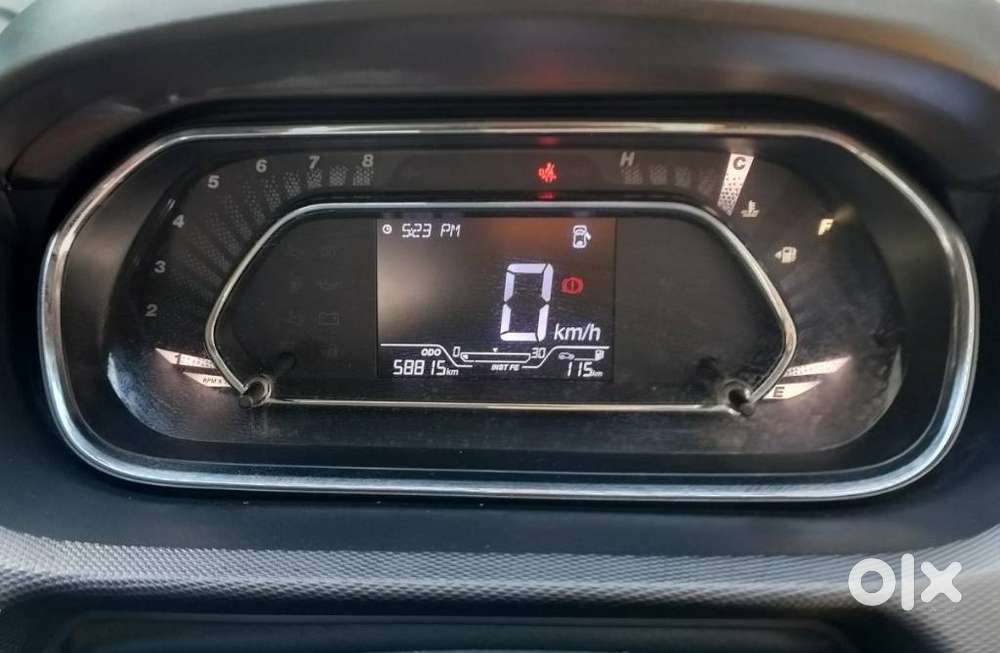 Tata Tiago, 2021, Petrol