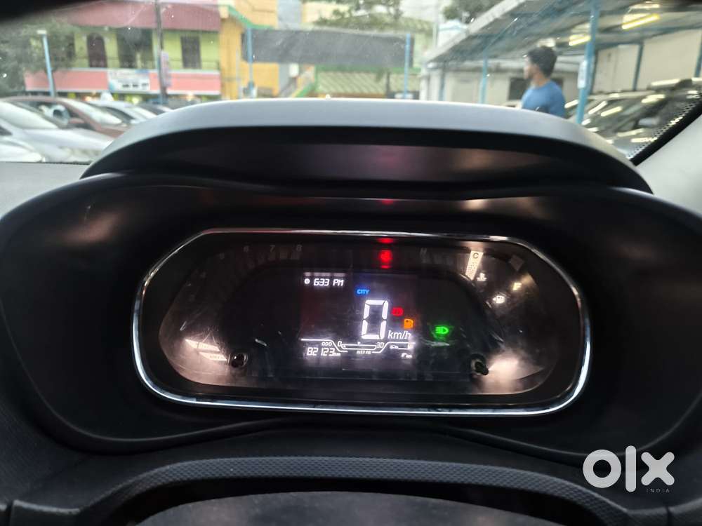 Tata Nexon 1.5 Revotorq Xm (s), 2022, Petrol