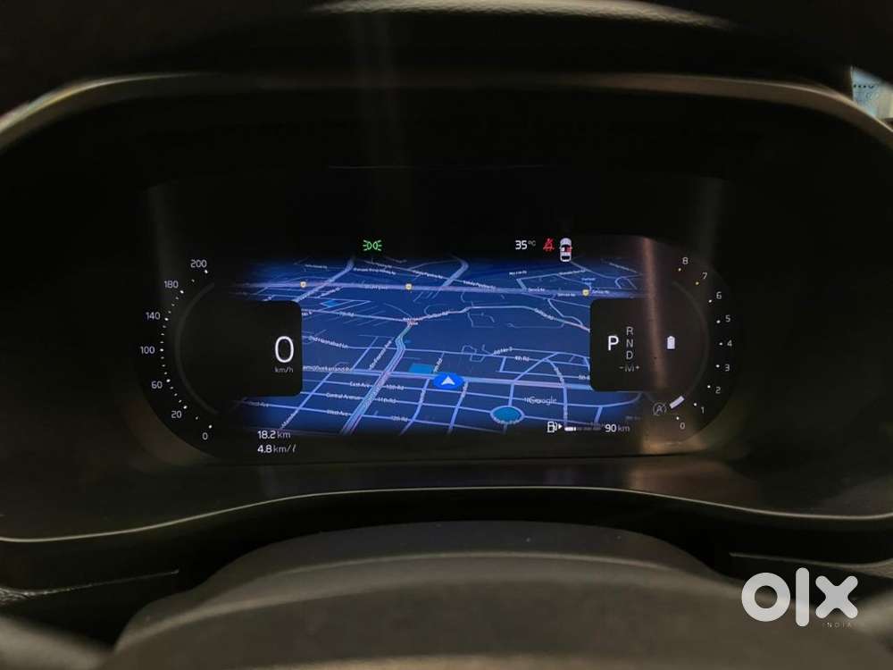 Volvo Xc40 B4 Ultimate, 2023, Cng & Hybrids