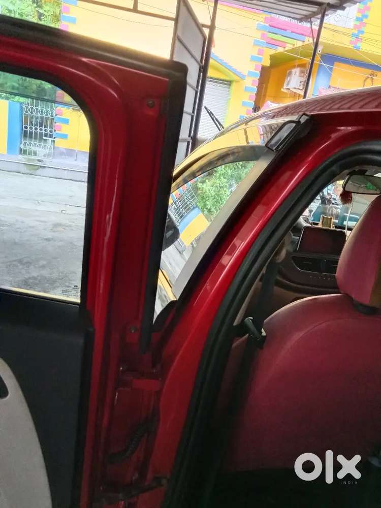 Tata Altroz 2023 Diesel 68500 Km Driven