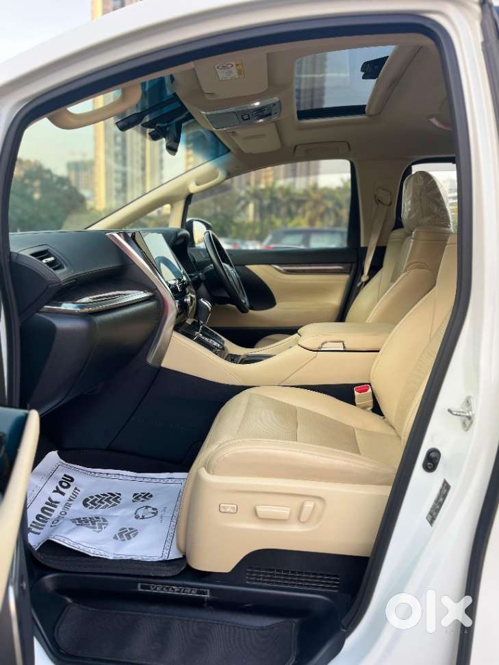 Toyota Vellfire Vip – Executive Lounge, 2023, Petrol