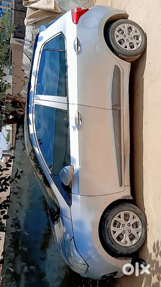 Hyundai Grand I10 2014 Petrol 125000 Km Driven
