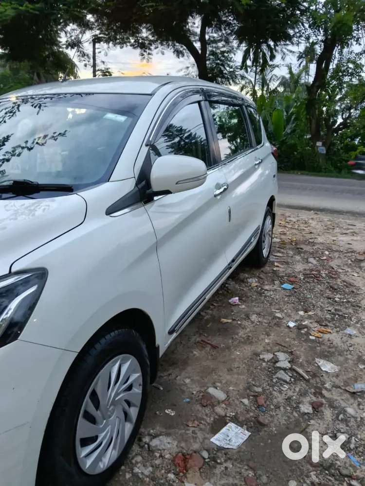 Maruti Suzuki Ertiga Vxi 2024