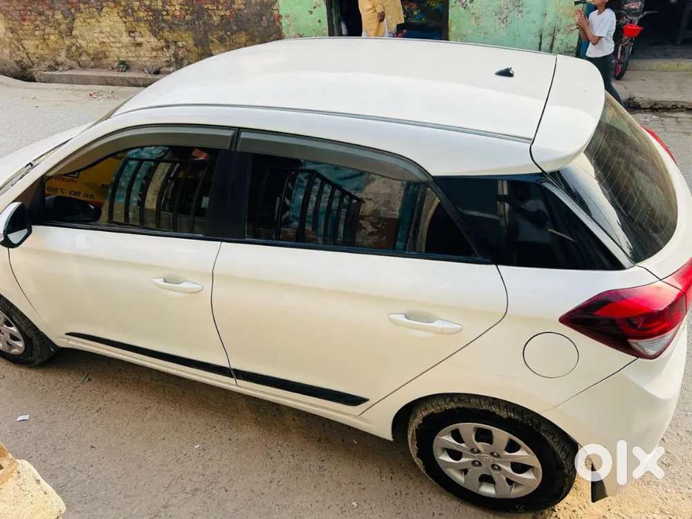 Hyundai I20 2017 Cng & Hybrids Well Maintained