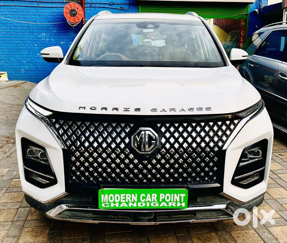 Mg Hector Plus Savvy Pro 1.5 Turbo Petrol Cvt 6 Str Dual Tone, 2024,..