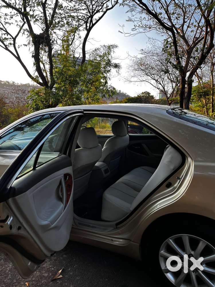 Toyota Camry Petrol 2011