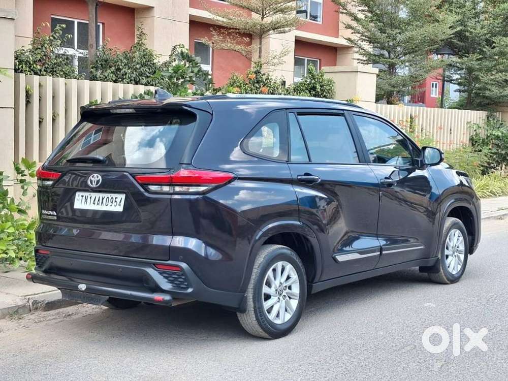 Toyota Innova Hycross Gx (o), 2024, Petrol