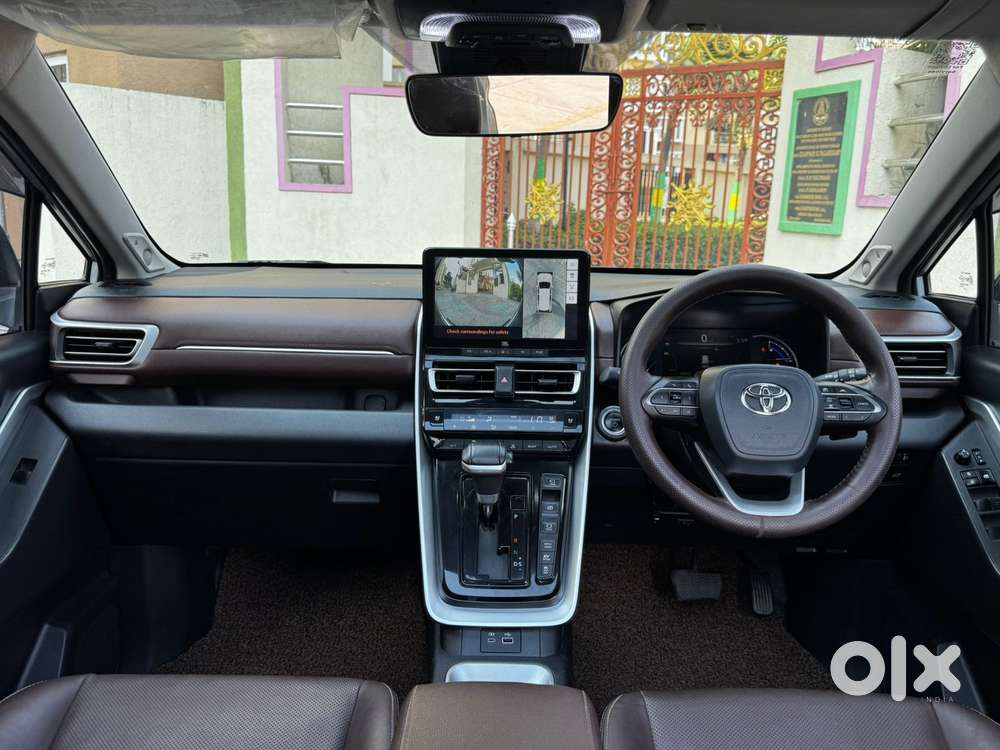Toyota Innova Hycross 2.0 Zx Hybrid 7 Str, 2024, Cng & Hybrids