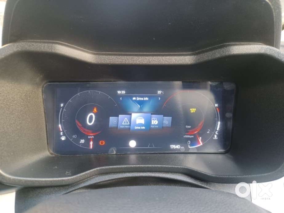 Mahindra Xuv 3xo Ax5l Pg Mt, 2024, Petrol