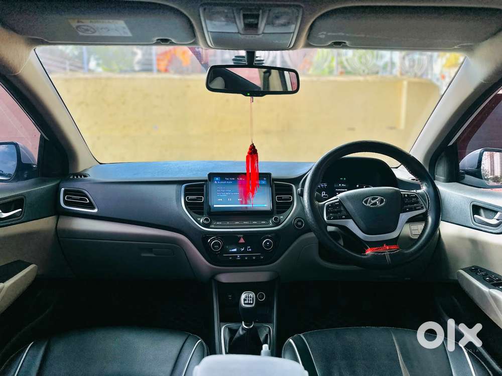 Hyundai Verna 1.5 Sx Petrol Mt, 2022, Petrol
