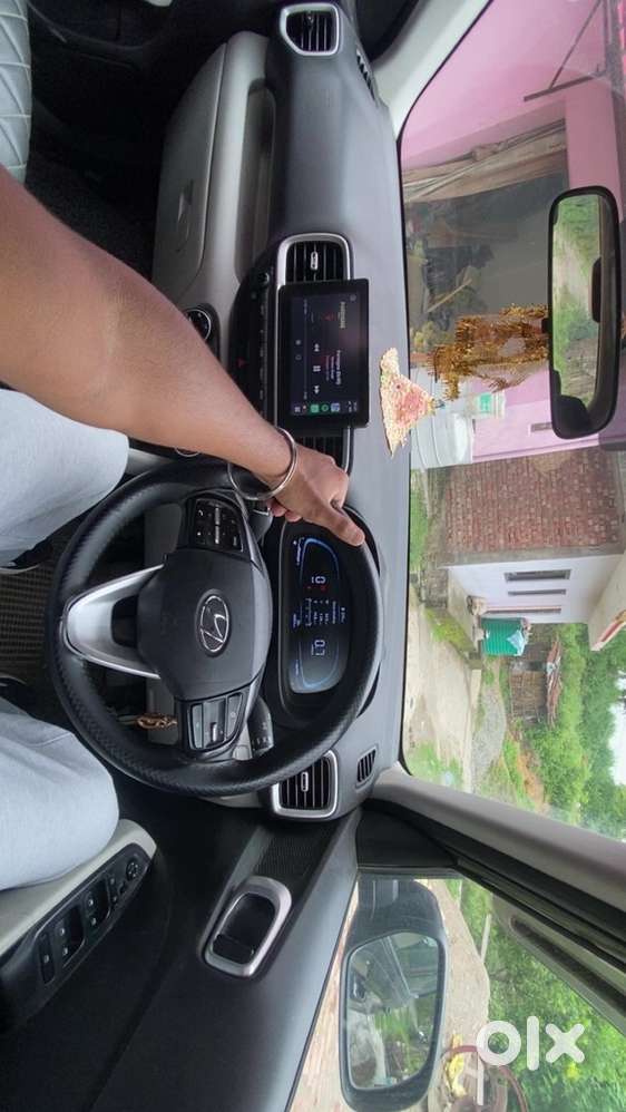 Hyundai Venue Petrol 2024