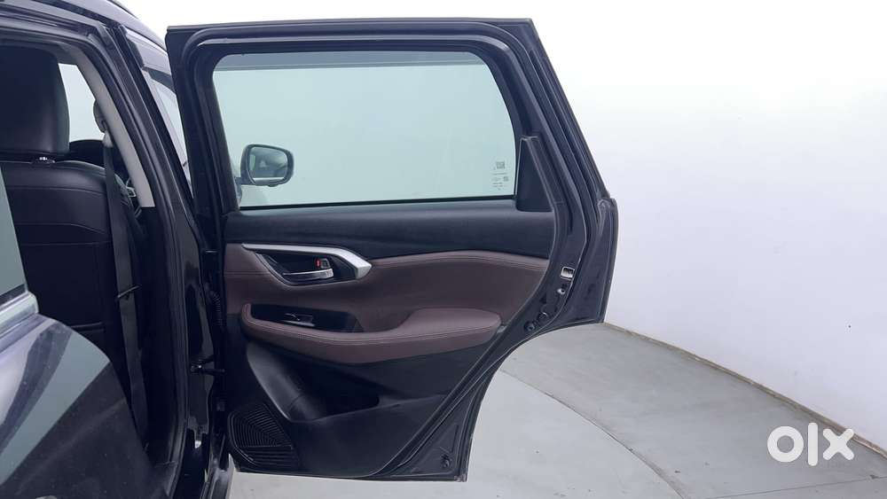 Maruti Suzuki Grand Vitara 1.5 Alpha Smart Hybrid, 2023, Petrol