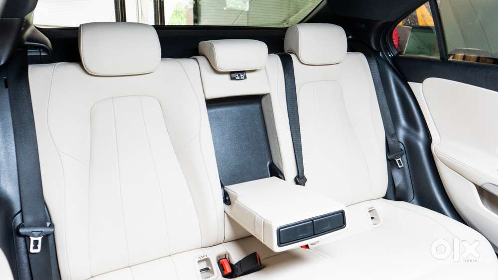 Mercedes-benz A-class Limousine 200, 2023, Petrol