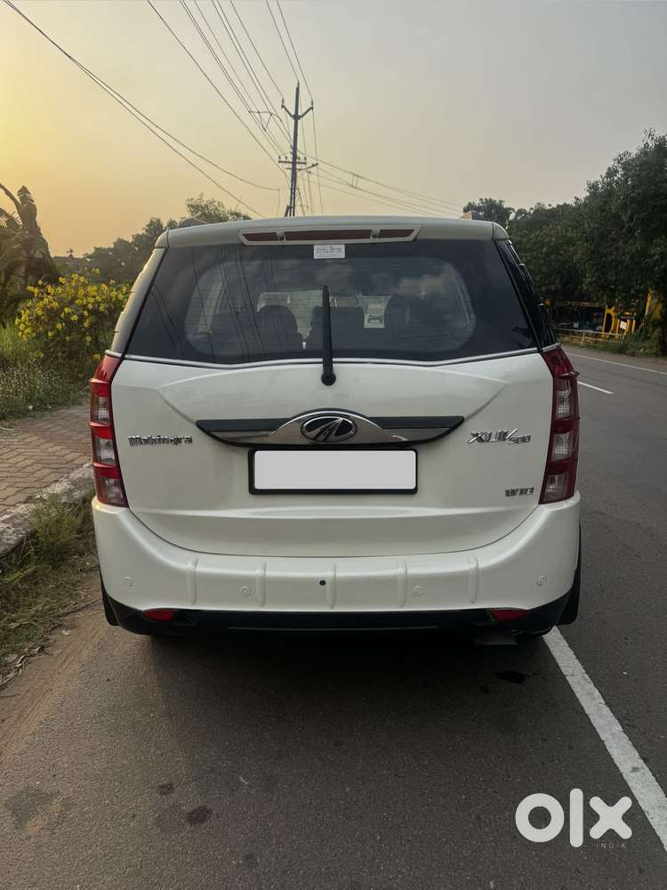 Mahindra Xuv500 W11 Option, 2015, Diesel