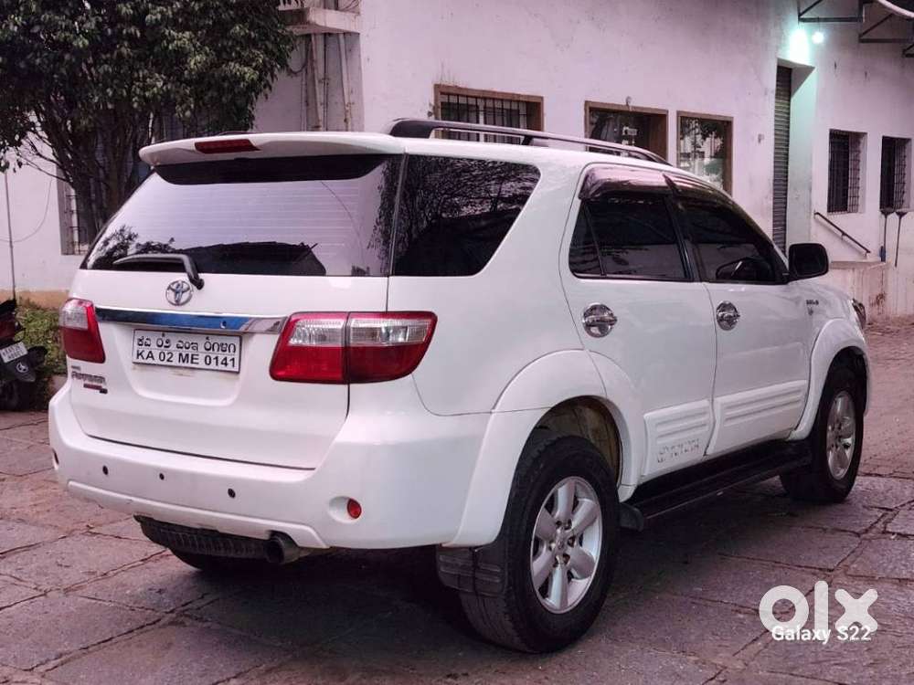 Toyota Fortuner 3.0 4x4 Manual, 2010, Diesel