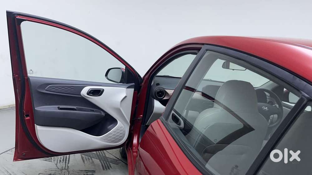 Hyundai Aura 1.2 S Petrol Amt, 2020, Petrol