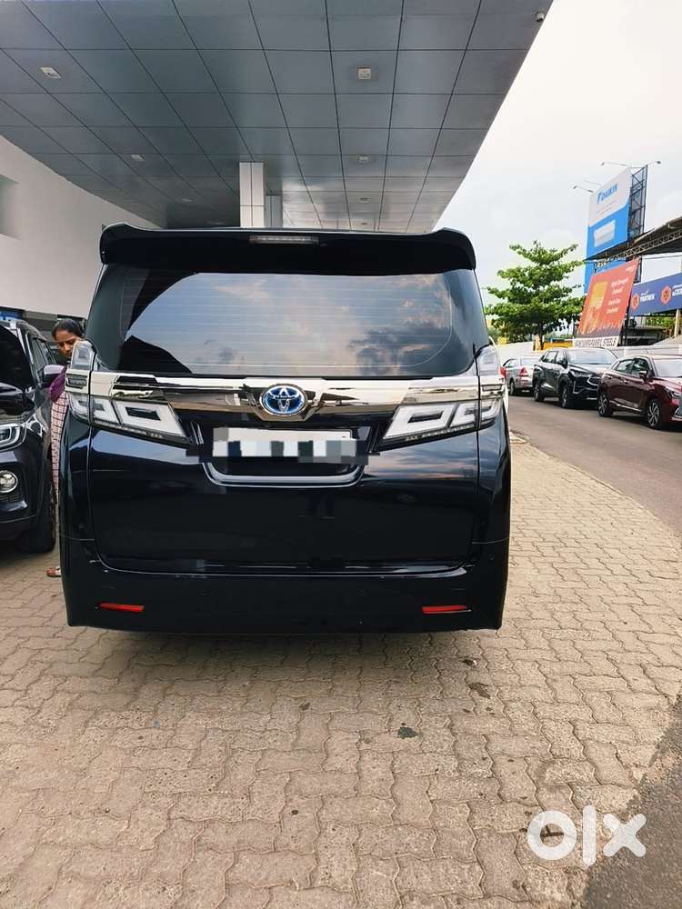 Toyota Vellfire, 2023, Diesel