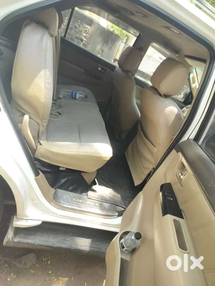Toyota Fortuner 2013