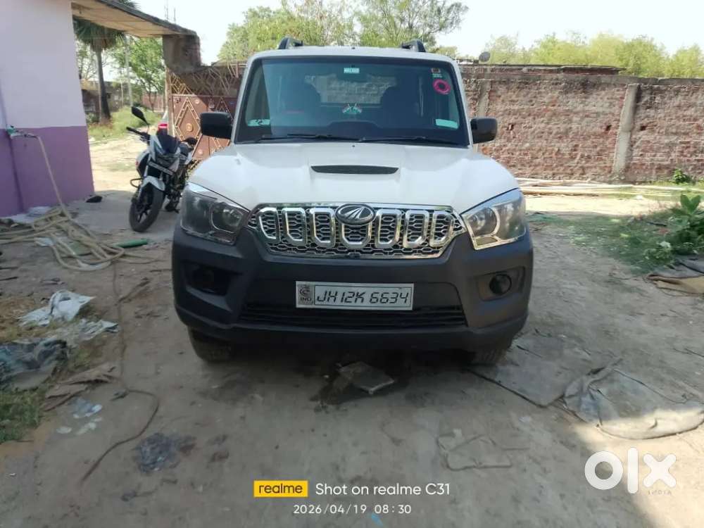 Very Good Condition Original Paint Full Body Gadi Mast Condition