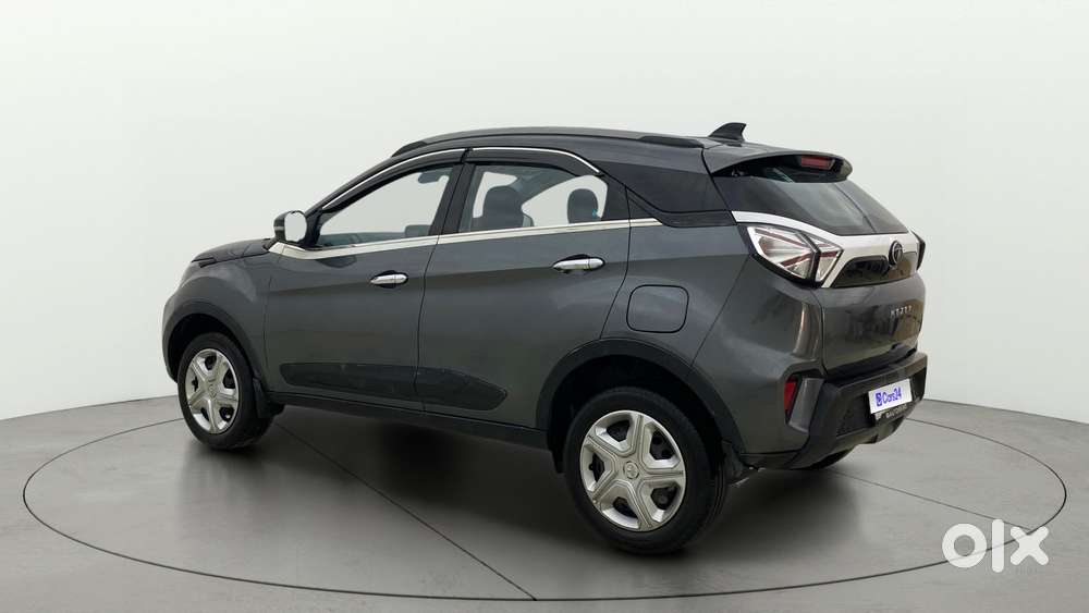 Tata Nexon 1.5 Revotorq Xma Plus (s) Amt, 2022, Petrol