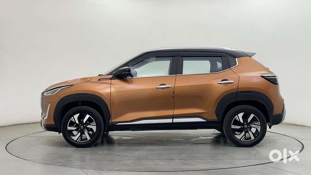 Nissan Magnite 1.0 Xv Premium Dual Tone, 2025, Petrol