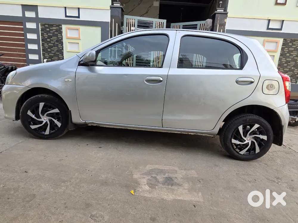 Toyota Etios Liva 2014 Diesel 180000 Km Driven