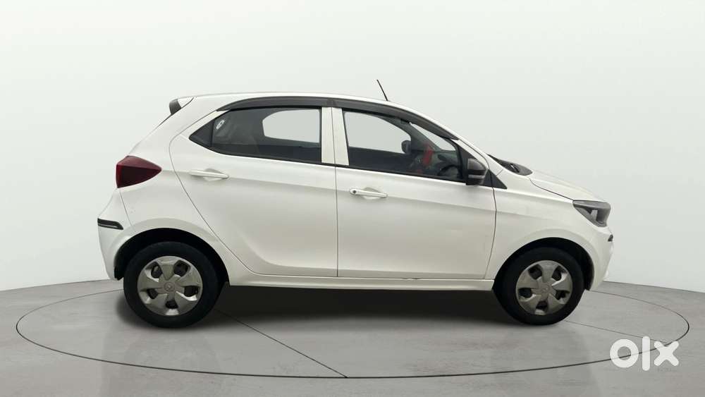 Tata Tiago 1.2 Revotron Xt Cng, 2022, Cng & Hybrids