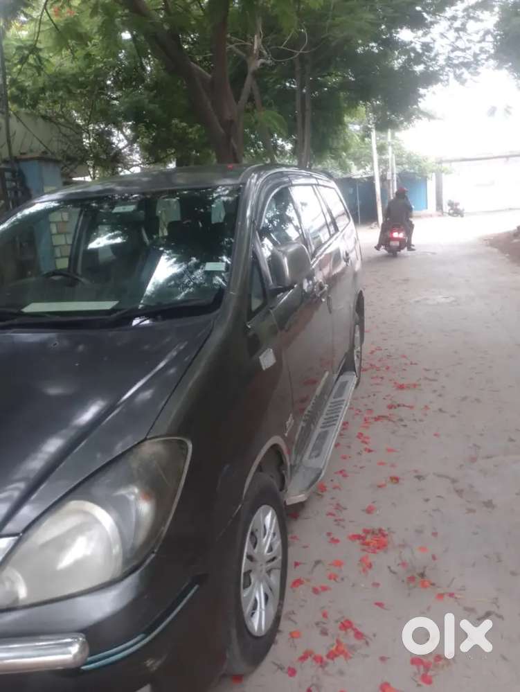 Tata Innova 2.5g
