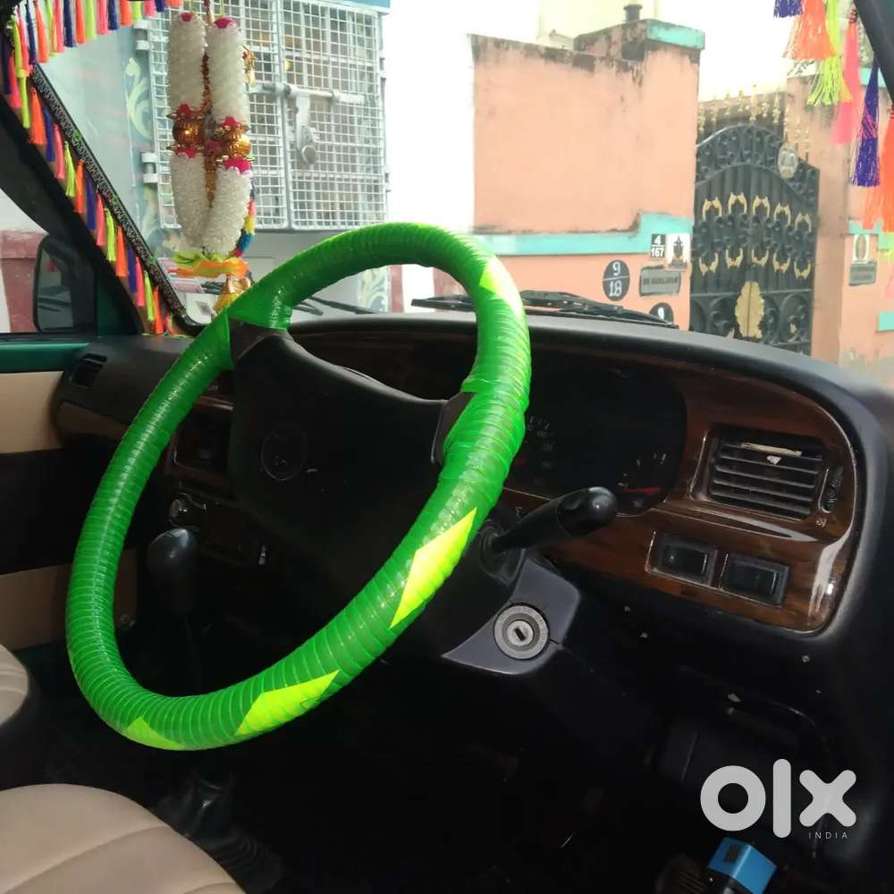 Toyota Qualis 2001 Diesel 100000 Km Driven