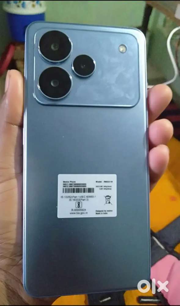 Realme p4 8 128 ka motherboard chahiye kisi bhai ke pas ho to contact