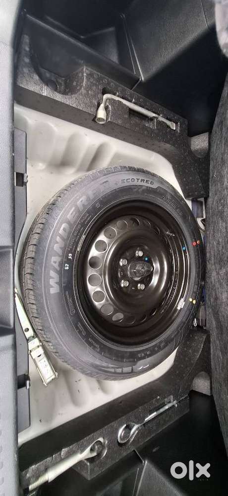 Maruti Suzuki Brezza 1.5 Zxi At Smart Hybrid, 2023, Petrol