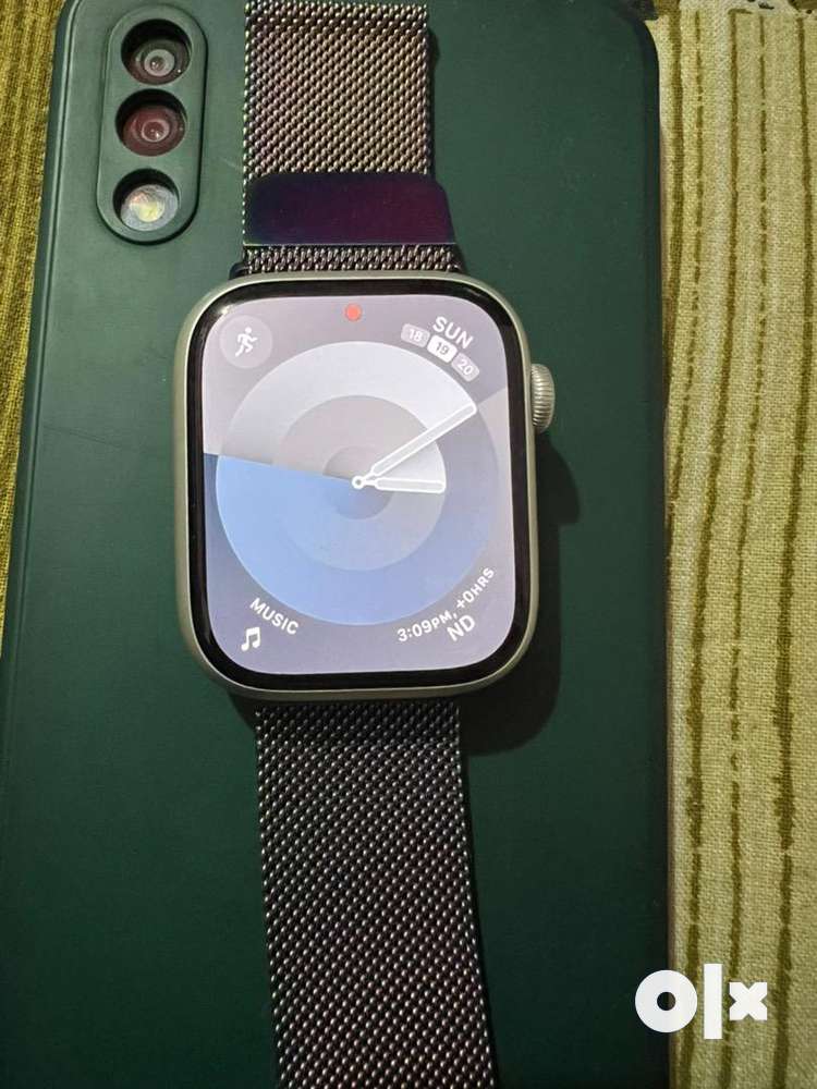 apple watch series 8 45 mm gps cellular 2 months old Men