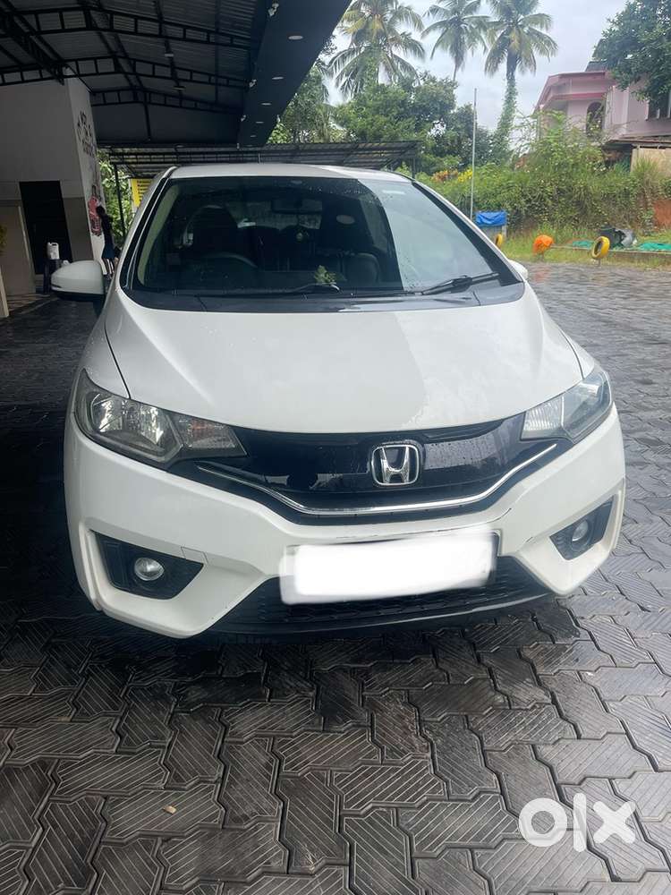 Honda Jazz 2015 Diesel Well Maintained