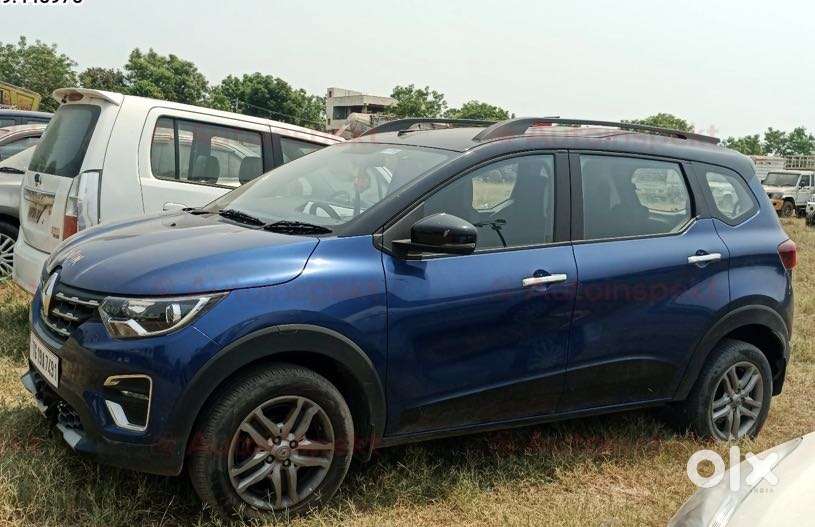 Renault Triber 1.0 Rxz Dual Tone, 2023, Petrol