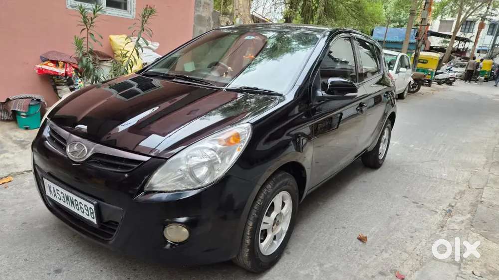 Hyundai I20 Asta Petrol 2010 Model