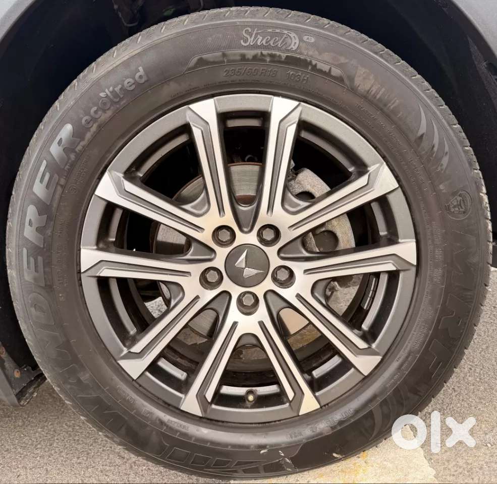 Mahindra Xuv700 2.2 Ax 7 Diesel At Luxury Pack Str, 2023, Diesel