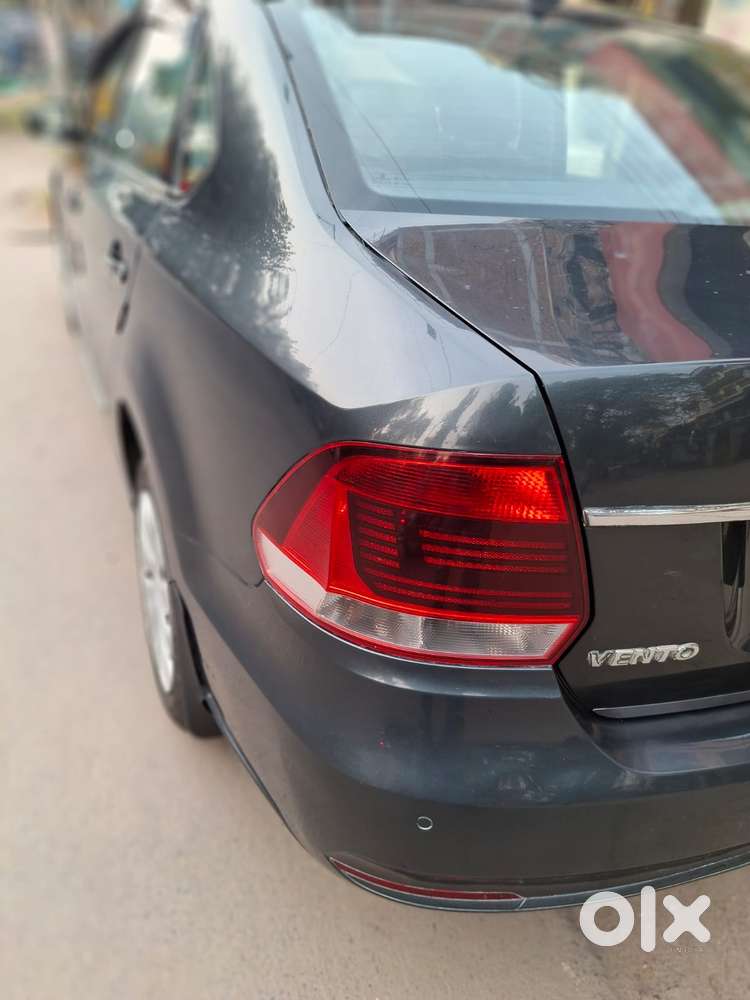 Volkswagen Vento 1.2 Tsi Highline Plus At, 2016, Petrol