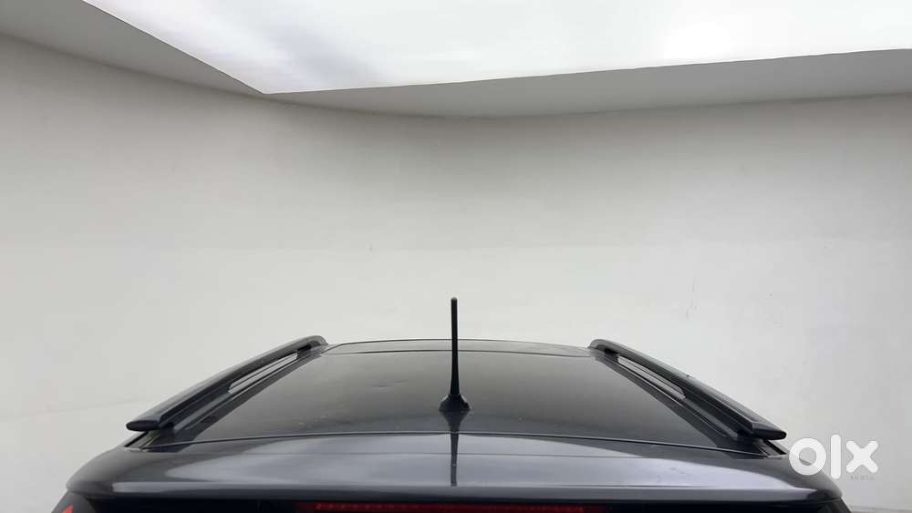 Mahindra Xuv300 W8 Option, 2022, Petrol