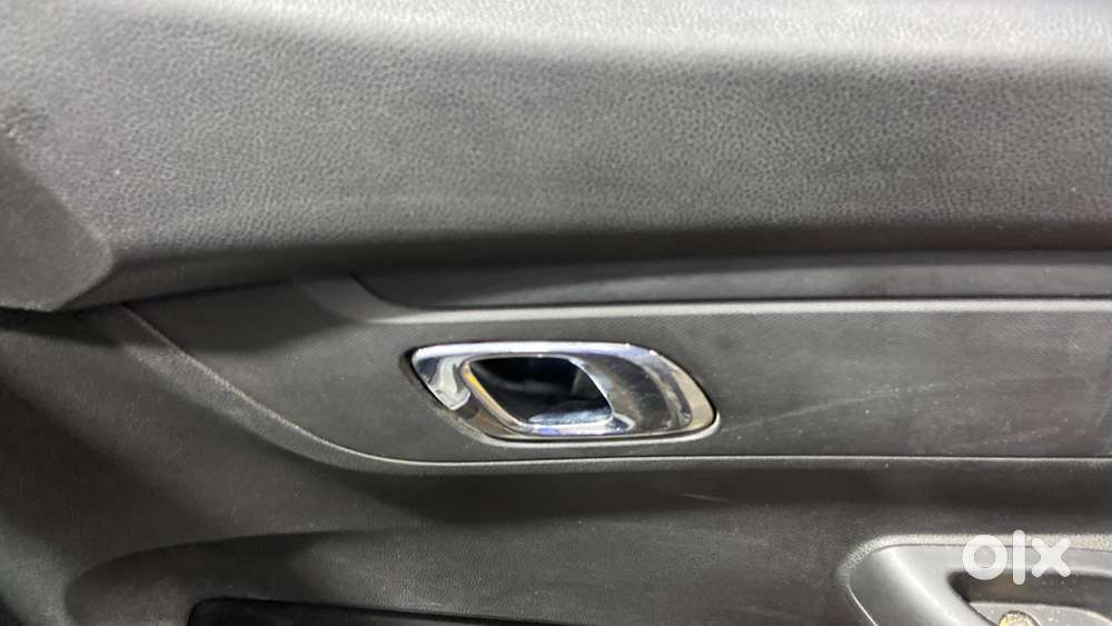 Renault Kwid 1.0 Rxt Amt Opt, 2018, Petrol