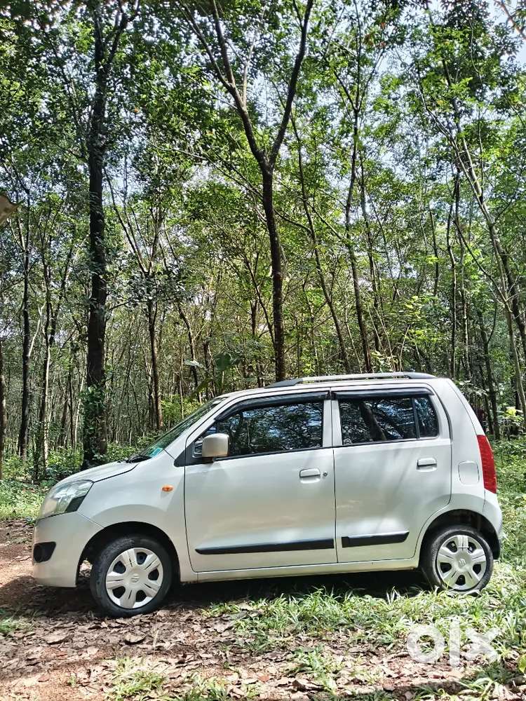 Maruti Suzuki Wagon R 2015 Petrol.