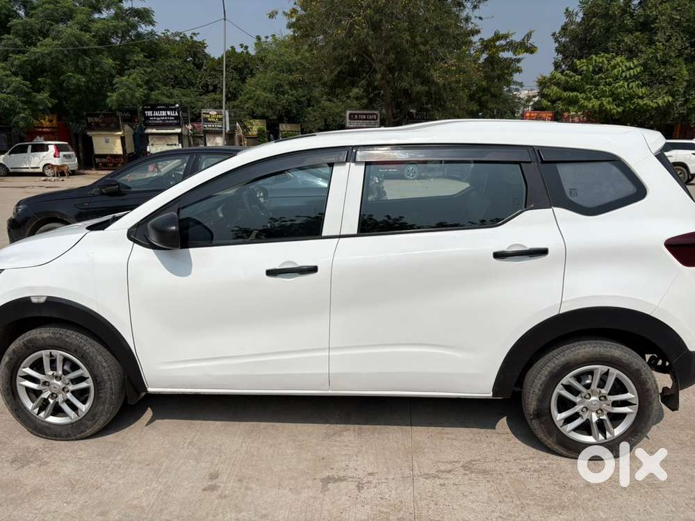 Renault Triber Petrol 2025